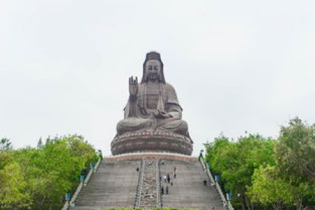 五一旅游最佳去处：轻松玩转热门景点与特色小城
