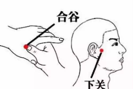一按就有效！头痛牙痛、心烦气躁，按揉这处三分钟，告别疼痛，浑身舒坦