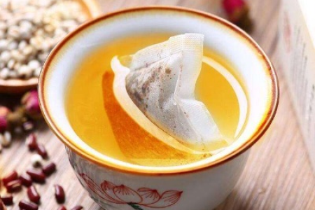 它是“祛湿黄金”！每天泡茶喝，健脾宁心、利水渗湿，清除体内浊气