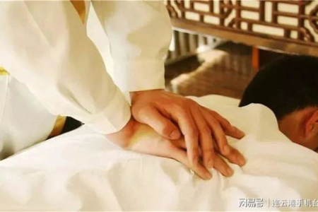 身体虚、累、入睡难？常练这套动作，柔筋健骨，从头养到脚
