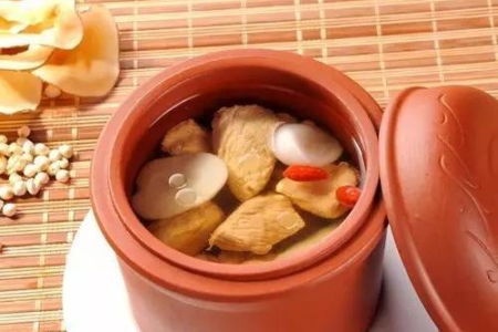 这几种食材搭配煮水喝，胜过无数补药