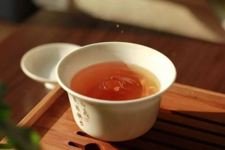 春天喝对茶，胜过吃补药，早知早受益