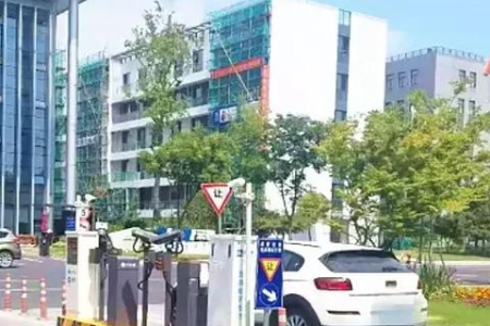 变速道闸起降速度调整