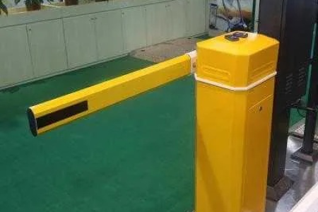 道闸闸杆下落时不能下落到位,升起时升过头到底是怎么回事?