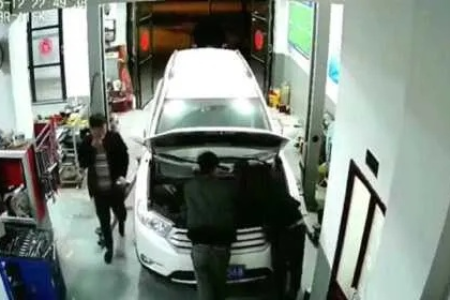看哥如何三下五去二修好这家监控的...