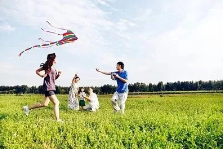 端午节出去游玩的说说：和家人一起踏青，感受节日快乐！