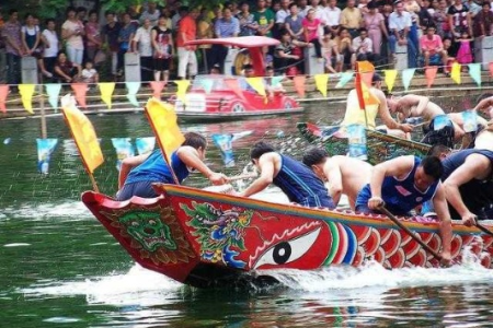 端午节旅游推荐语简短：三天小长假，轻松出游好去处