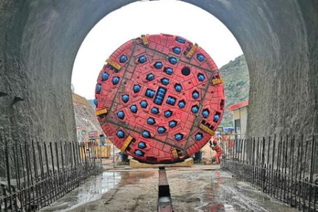 2025年高速免费时间规定：各个节假日高速免费时间一览