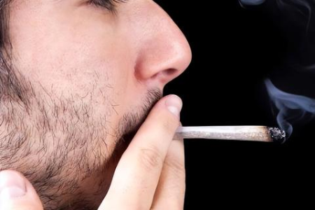 肺有毒素，腿先知？双腿出现3个异常，你的肺可能含有不少毒素了！