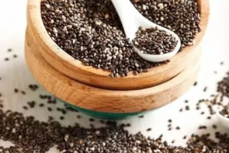 奇亚籽：神奇功效与食用禁忌，你真的了解吗？