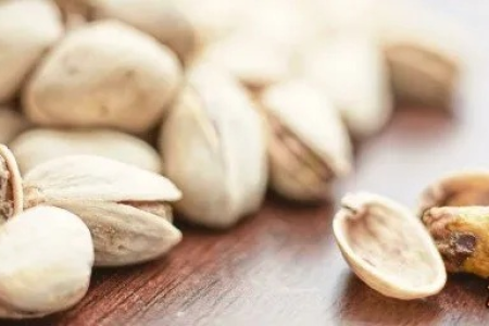 开心果的功效与作用大揭秘：禁忌和正确食用方法