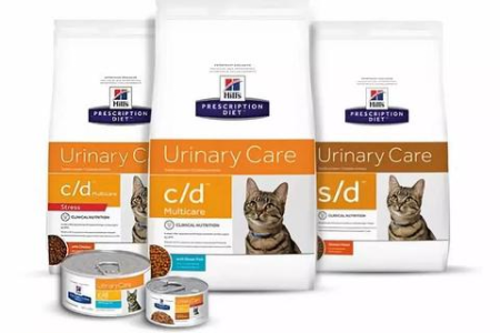猫咪吃皇家猫粮喝水多是为什么？是不是猫粮太咸了？
