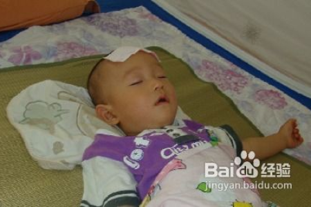 内科孕妇38.5度高烧，对胎儿发育有影响吗？如何快速退烧？