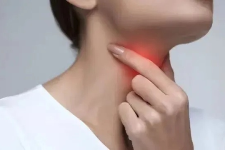 嗓子干疼，耳鼻喉科检查后如何快速有效治疗？