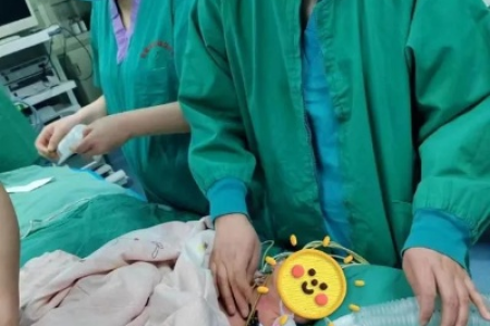 先天性肛门闭锁，12天女婴的求生之路