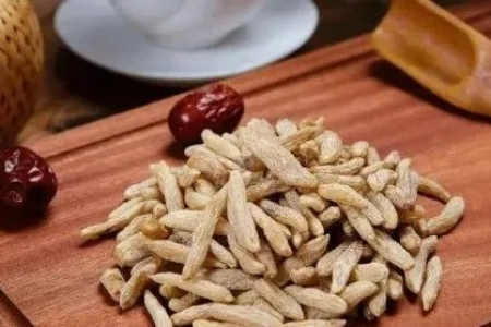 中医养生：麦冬的功效与作用及主治，今天教你如何正确使用！