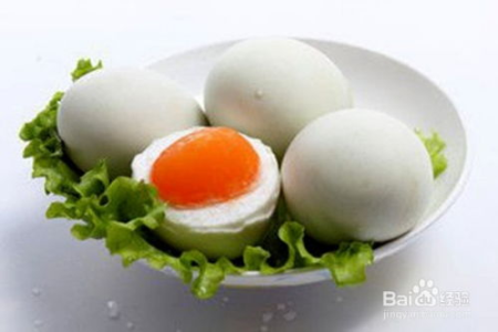 想知道鸭蛋的养生功效？这份详细的食用指南不容错过！