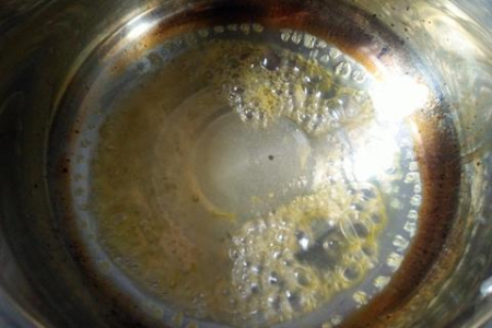 中医养生柠檬蜂蜜水：功效、禁忌及最佳食用方法