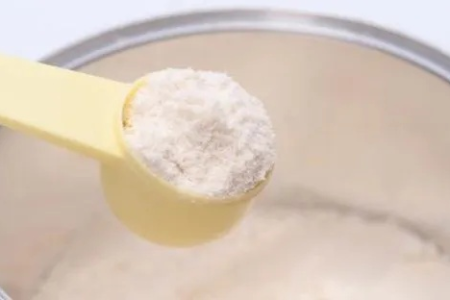 高钙奶粉对身体好还是坏？养生饮食需谨慎