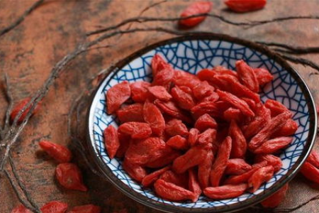 中医养生必备：枸杞的功效、作用及多种食用方法