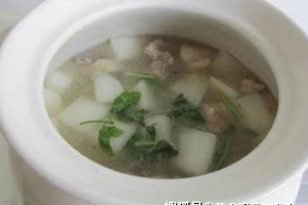 冬季进补：白萝卜炖羊肉有什么养生好处？