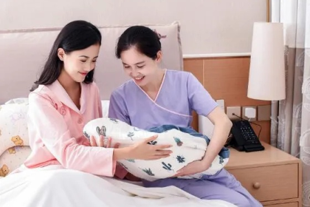 坐月子护理需要注意哪些细节？新手妈妈的月子护理宝典