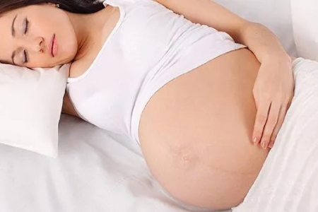 怀孕摸肚子感觉像心跳一样是怎么回事？