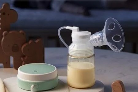 安全舒适：分娩期手动吸奶器的正确操作指南
