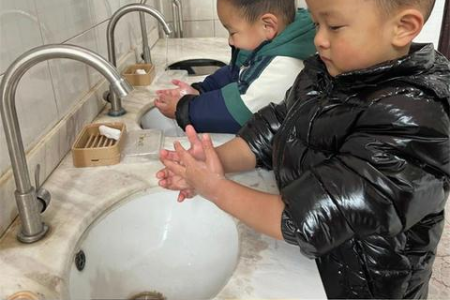 少儿期幼儿园：春季传染病预防必备小知识