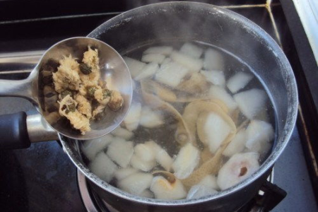 冬季美食：教你做白菜小豆汤，食材简单，营养丰富又好喝
