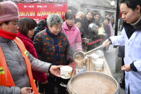 暖心腊八粥：腊八节的传统美食与文化