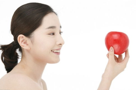 为什么冬天皮肤干燥？原因及护理对策详解
