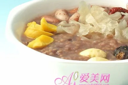 夏季滋补药膳食谱：让你轻松度过盛夏