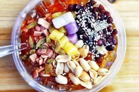 夏季消暑神器：蜜爽绿豆奶茶做法及秘诀
