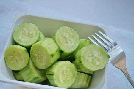 夏季消暑神器：青瓜玉露的做法及步骤详解