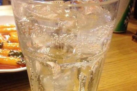 一瓶碳酸饮料下肚的代价，夏季健康饮品选择指南