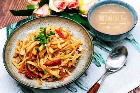 轻松应对夏季高温：喝碗绿豆粥，清热解暑好轻松