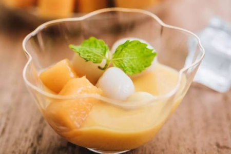 夏季必备的解暑甜品合集：冰爽美味，简单快捷