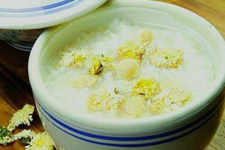 冬季喝粥好处多：增强食欲，预防感冒，让你轻松过寒冬