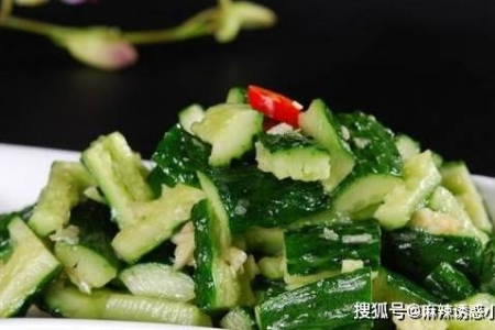 最简单的夏季凉拌黄瓜做法，让你轻松学会凉拌黄瓜