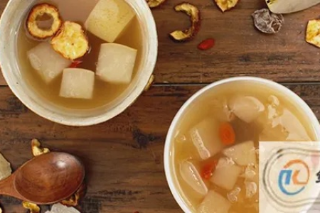 秋天干燥吃什么好？秋季养生必备食物清单推荐