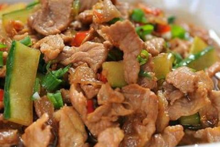 秋季吃生姜炒肉好吗？好处坏处一次说清