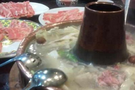 秋天吃羊肉汤好吗？详解秋季喝羊肉汤的益处和注意事项