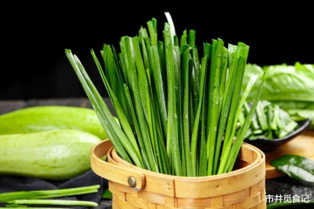 秋天能吃韭菜吗？秋季食用韭菜对身体有什么影响？