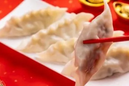立冬饺子：冬日必备美食的由来和象征意义