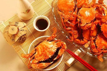 九月吃母蟹十月吃公蟹？秋季螃蟹怎么选？