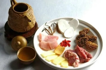 冬季进补食疗方：冬至如何通过饮食补充能量？