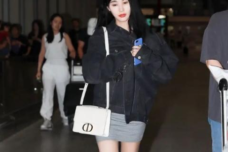 腿长狗嘲笑柯基哭了，真相竟是……