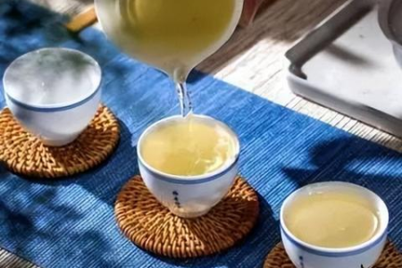怎么饮食才能有效对抗犯困季节？实用饮食建议分享
