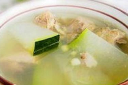 夏季防暑吃什么最有效？清热解暑食物推荐与食谱